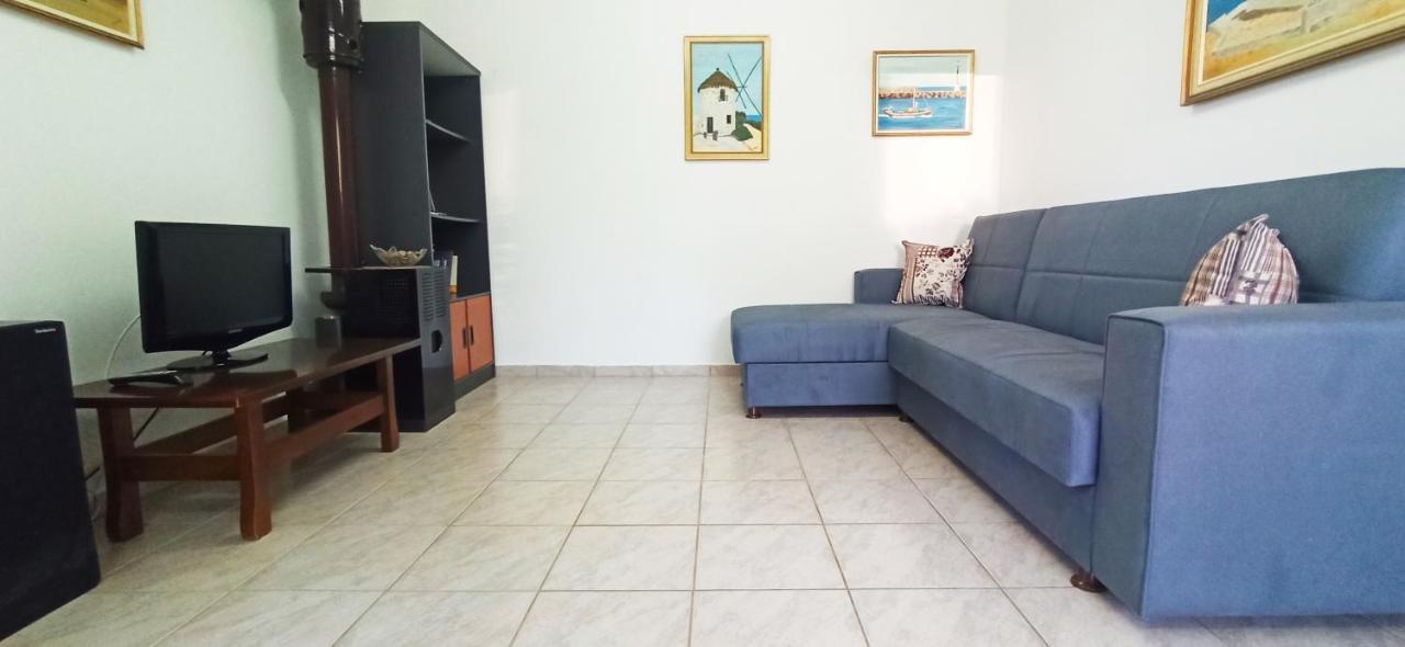 Maris Full Apartment With Roof Garden Access Chios Town Exterior foto